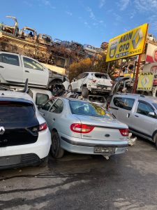 megane 1 çıkma parça